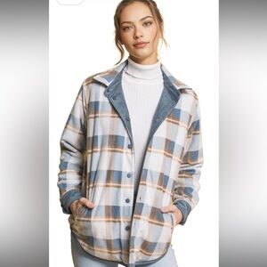 Reversible plaid and corduroy Shacket with pockets. Blue, Tan and Cream. Size M